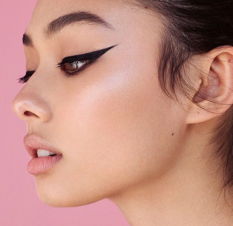 Super Black Eyeliner